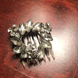 Vintage hair clip